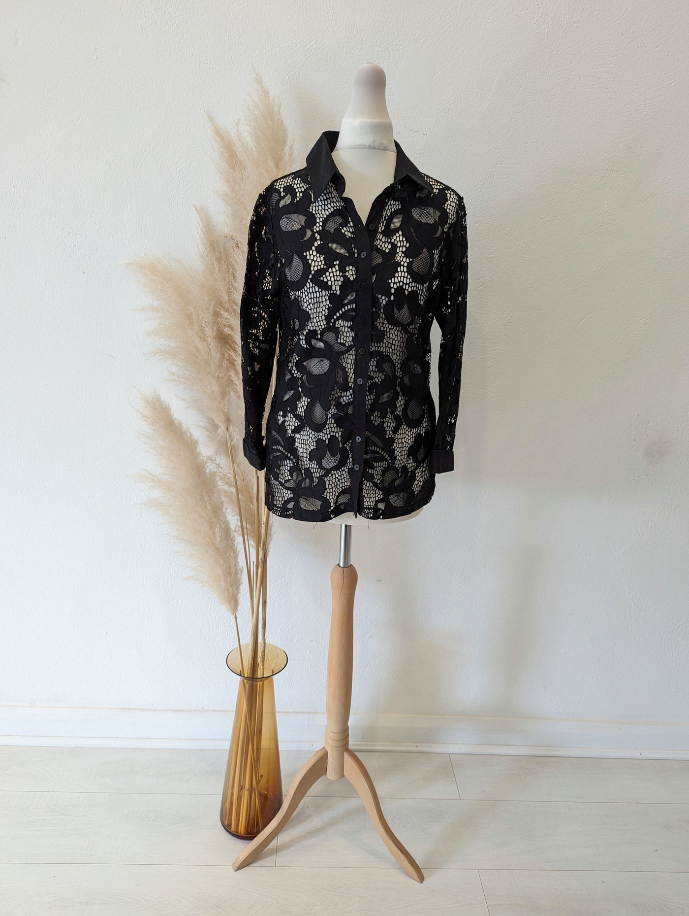 Anne Fontaine Black Lace shirt 14 (small fitting)