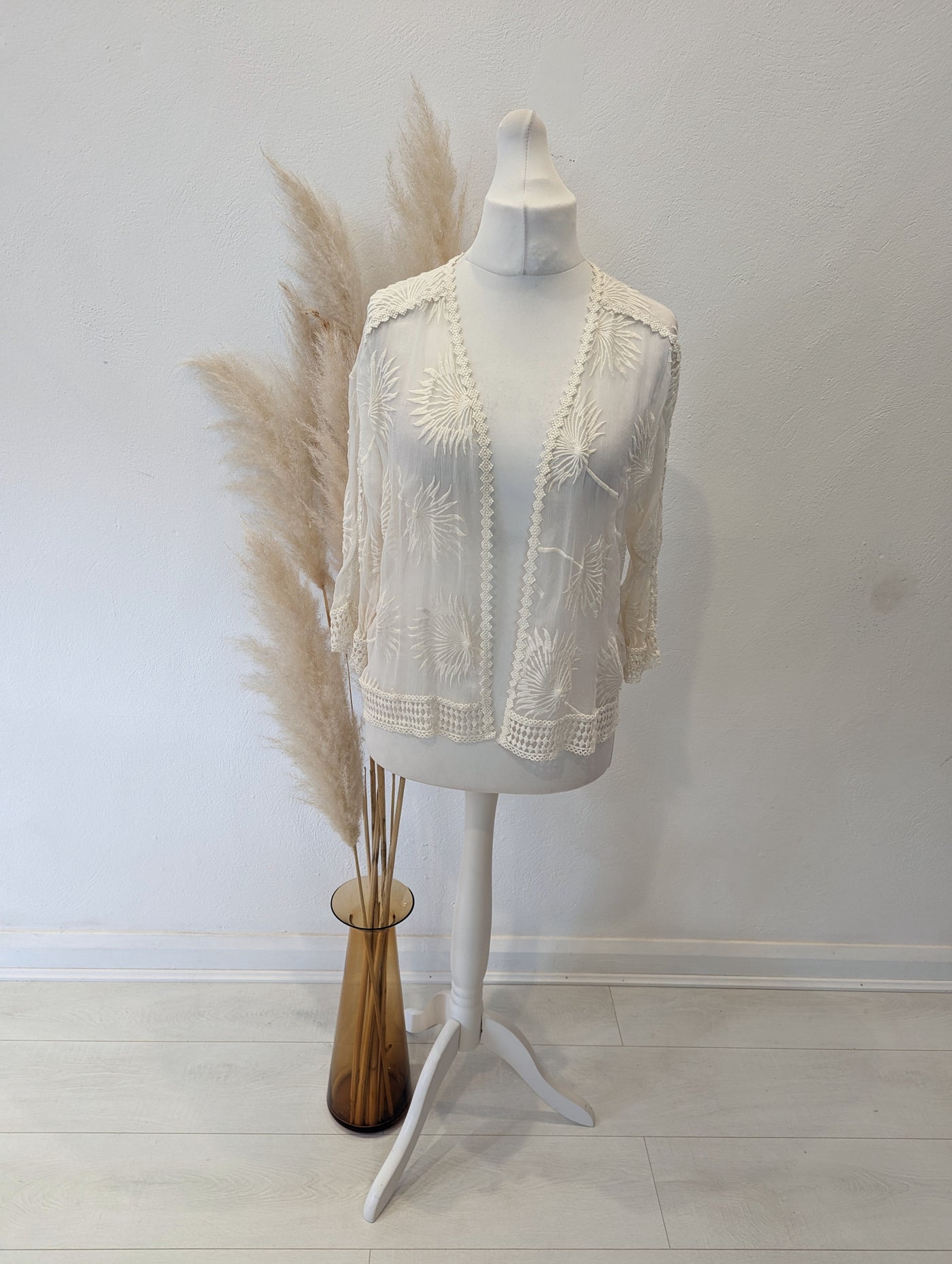 Massimo Dutti Ivory Sheer Shrug M