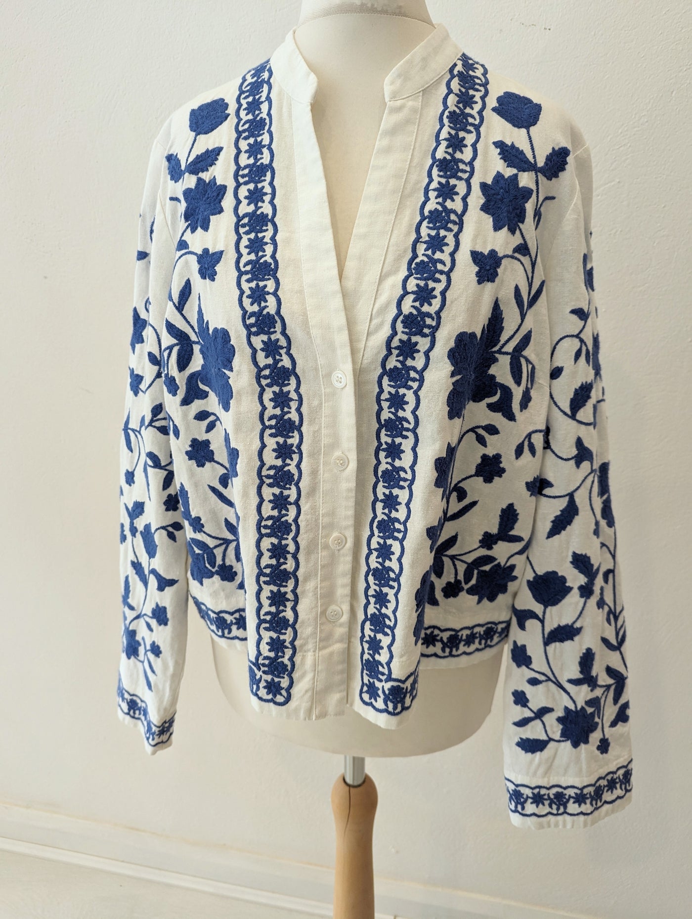 Zara White Blue Print Jacket S