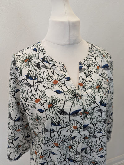 Seasalt Cornwall White Floral Top 12