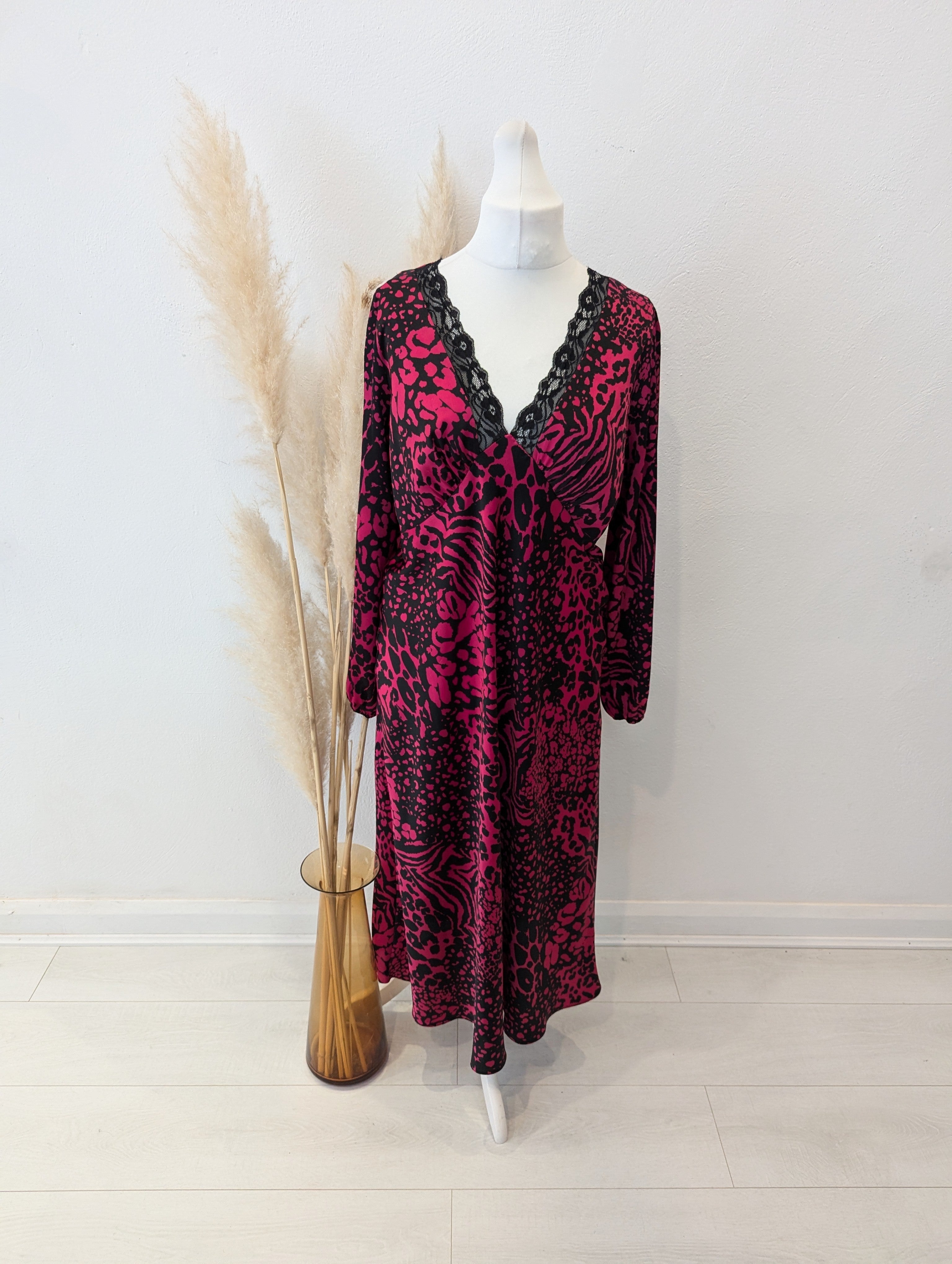 Roman Raspberry Animal Dress 18 – The Wardrobe