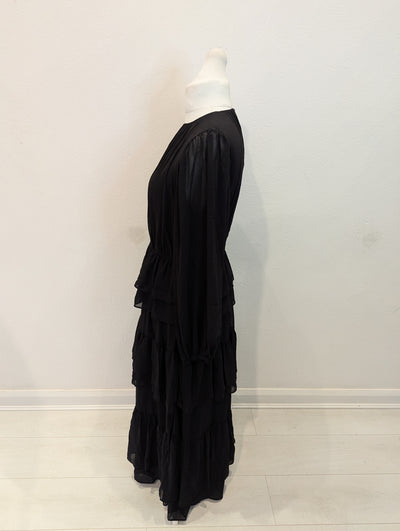 h&m black ruffle dress H&M Black Ruffle Dress M NWT – The Wardrobe
