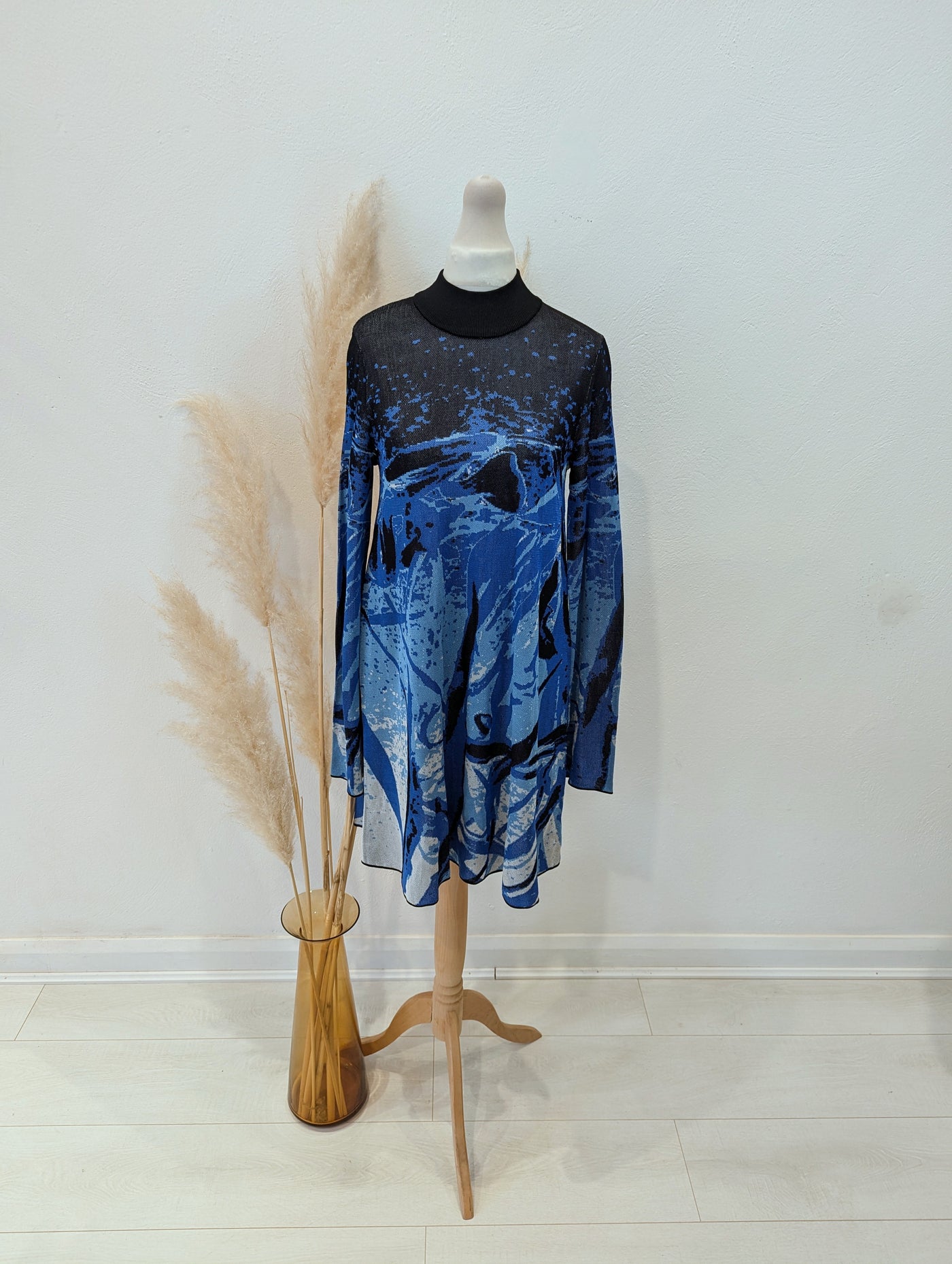 Karen Millen Blue Knit Dress S The Wardrobe Karen Millen Blue Knit Dress S The Wardrobe