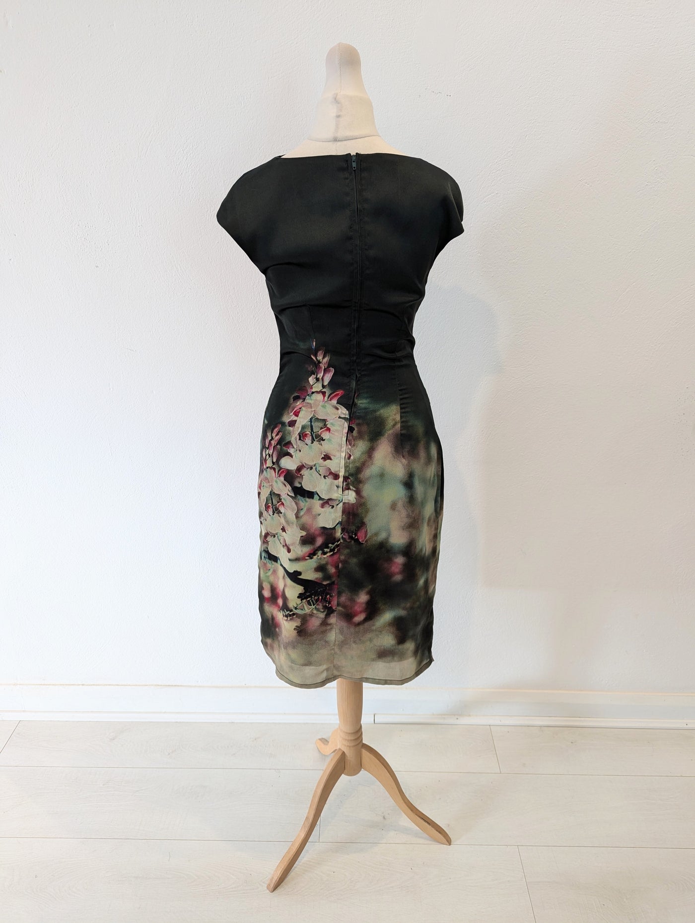 Dizingof  100% Green Floral dress 8