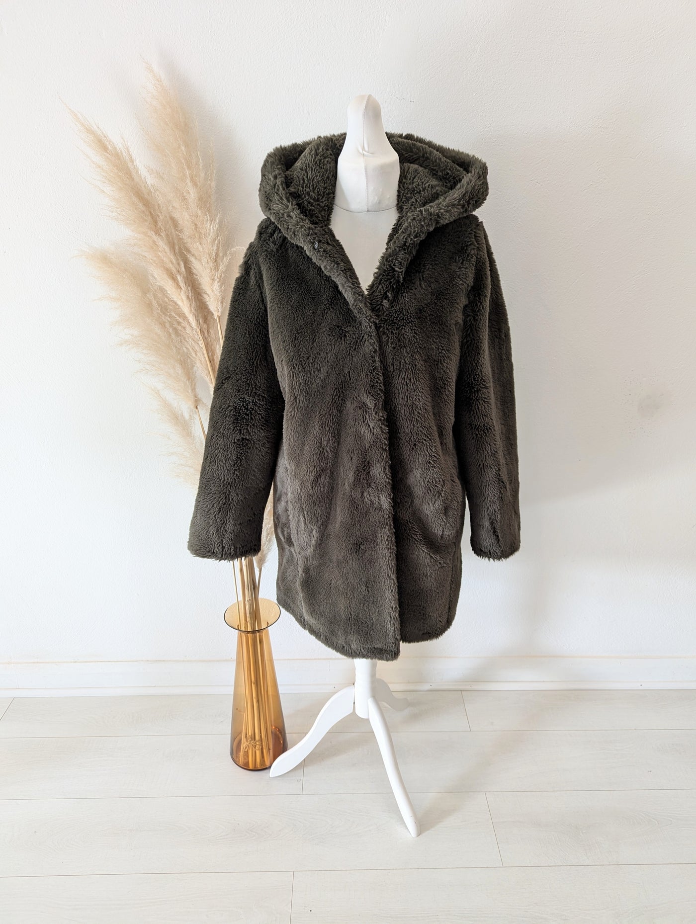 DKNY Khaki Fur Coat M/L