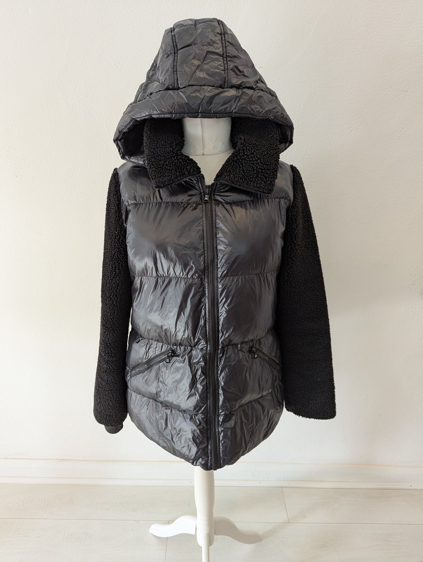 Micheal Kors Black Puffa Jacket L