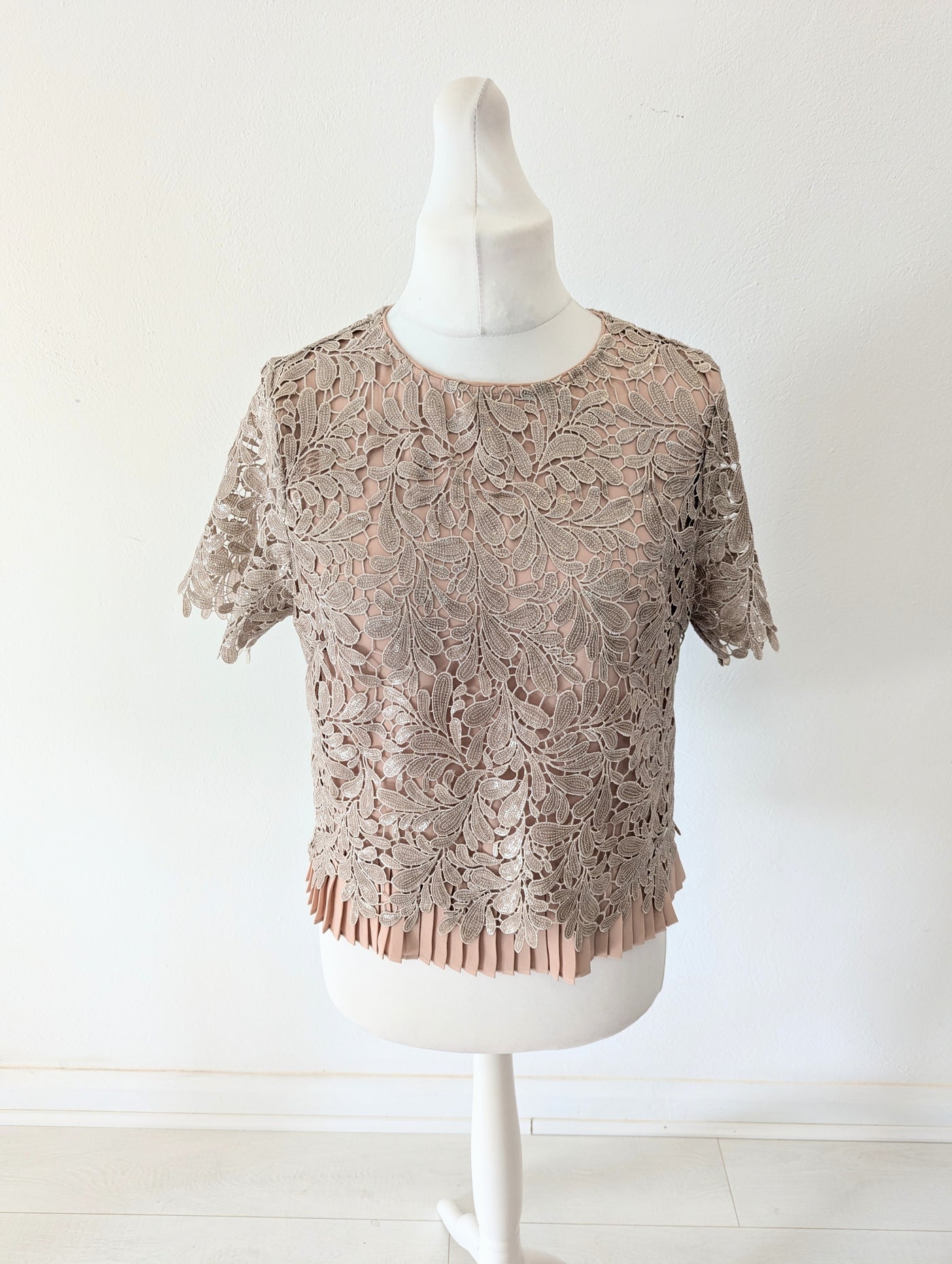 Darling London Blush Sequin top 14