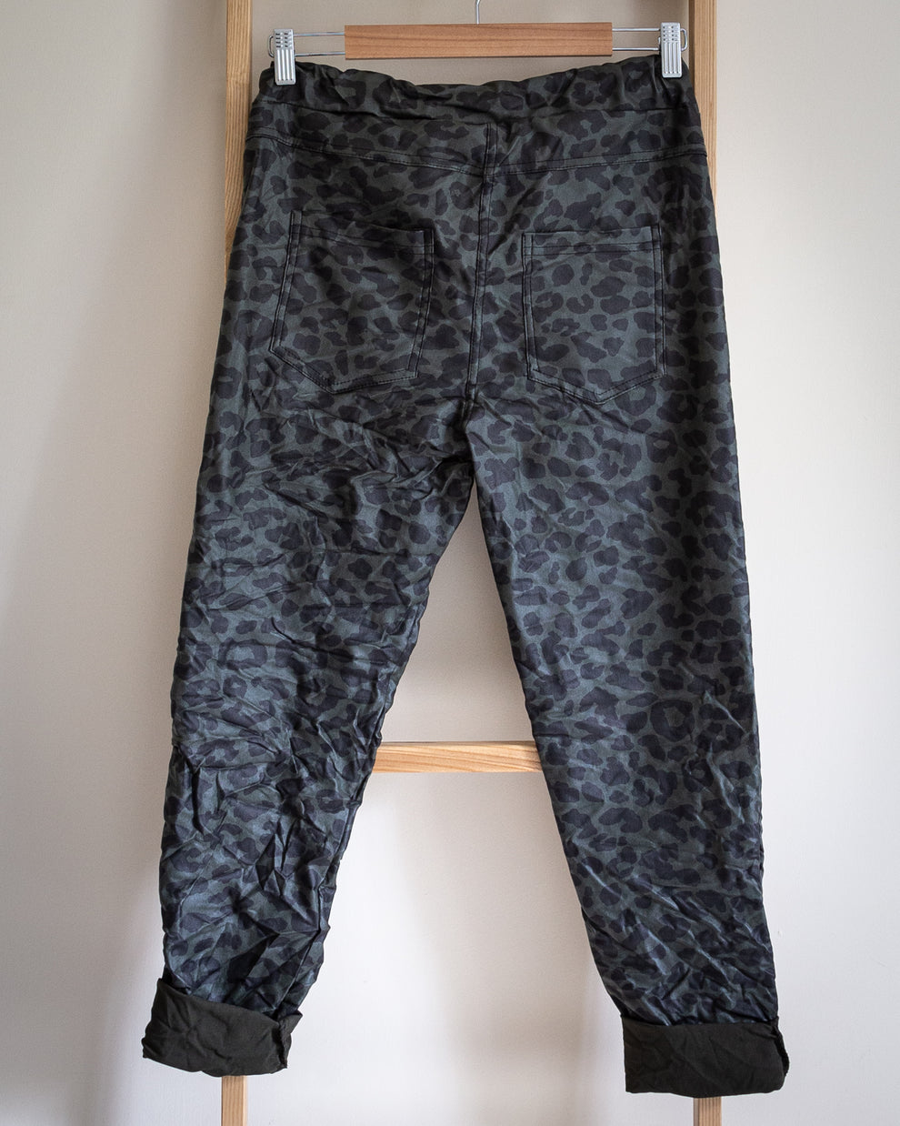 Hax super stretch leather look leopard magic trousers