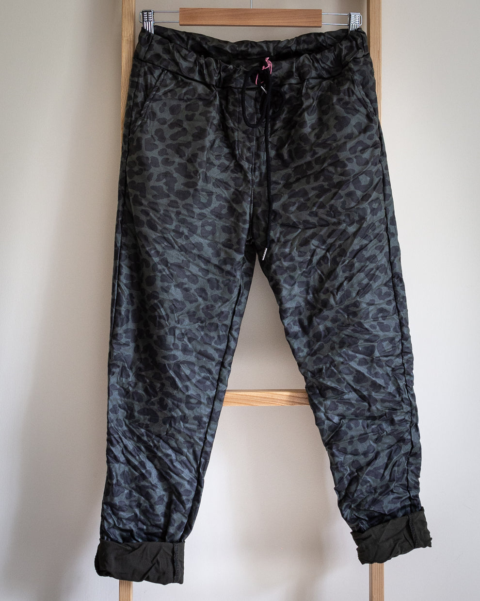 Hax super stretch leather look leopard magic trousers