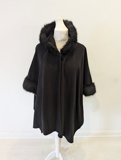 Peurzzi Black Cape