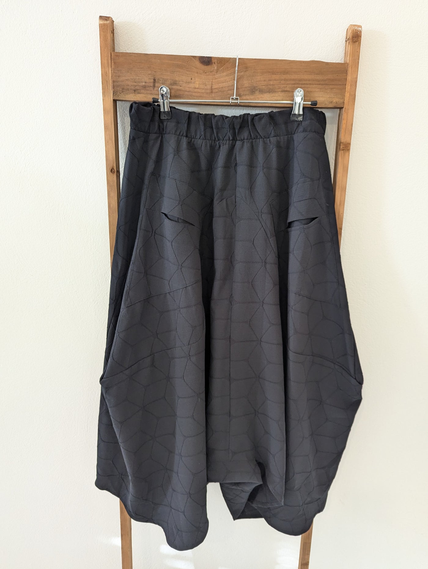 Elsewhere Black Culottes L