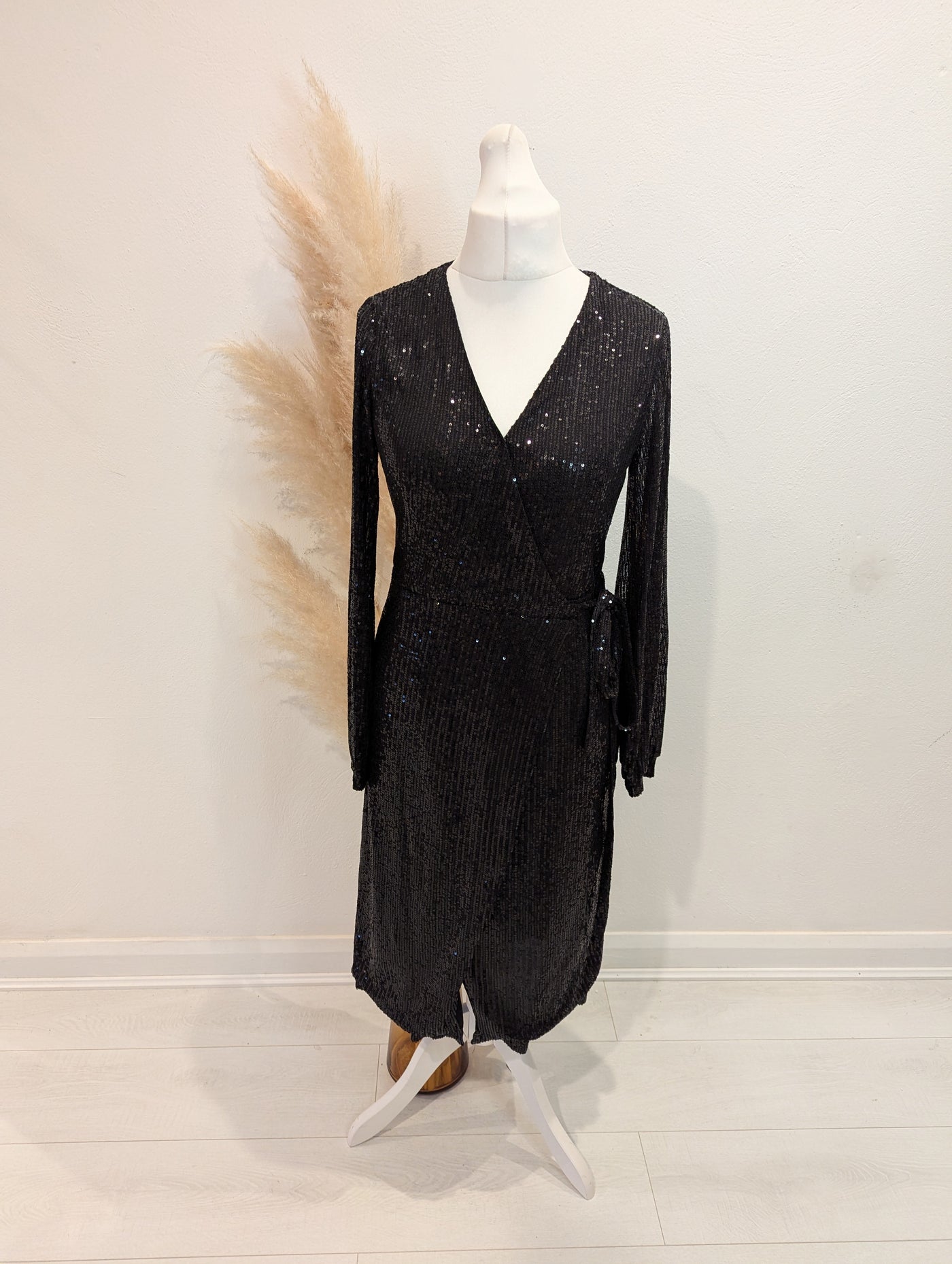 Amber black sequin wrap dress L