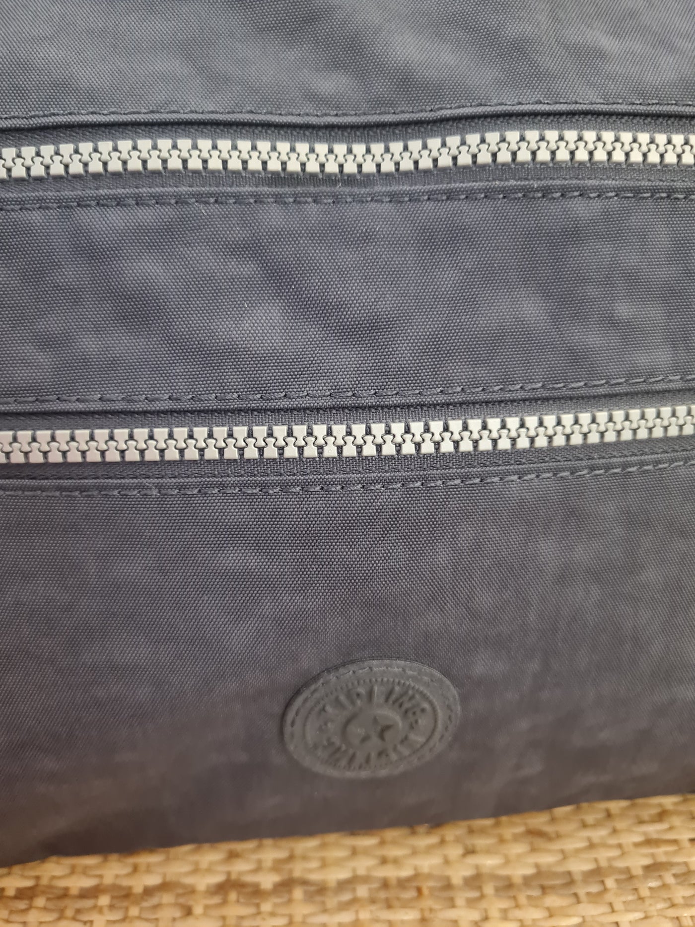 Kipling grey Alvar & purse