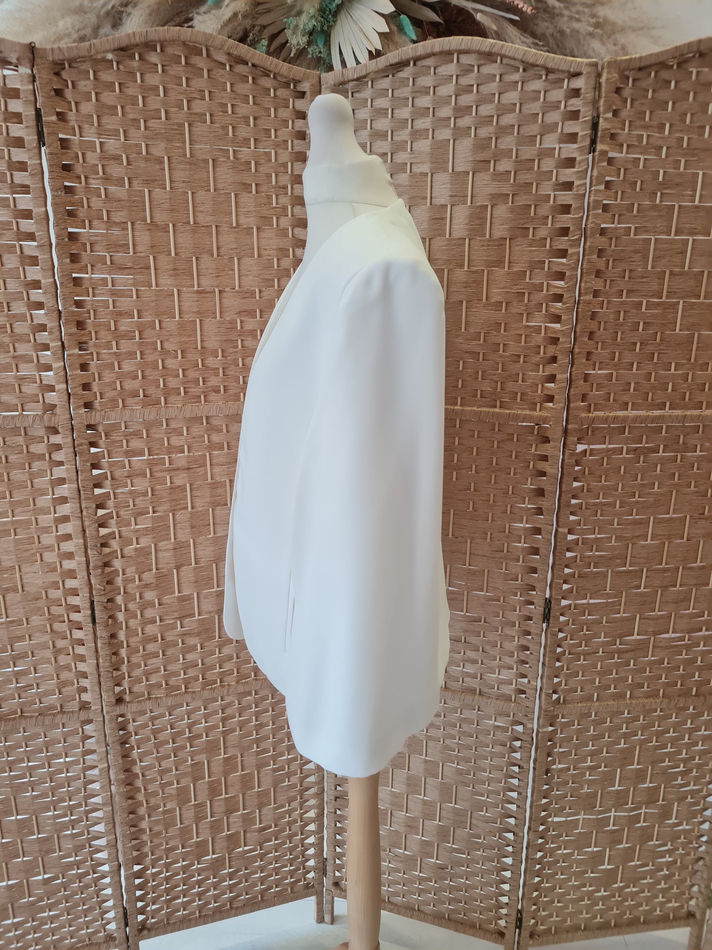 Zara White Cape M