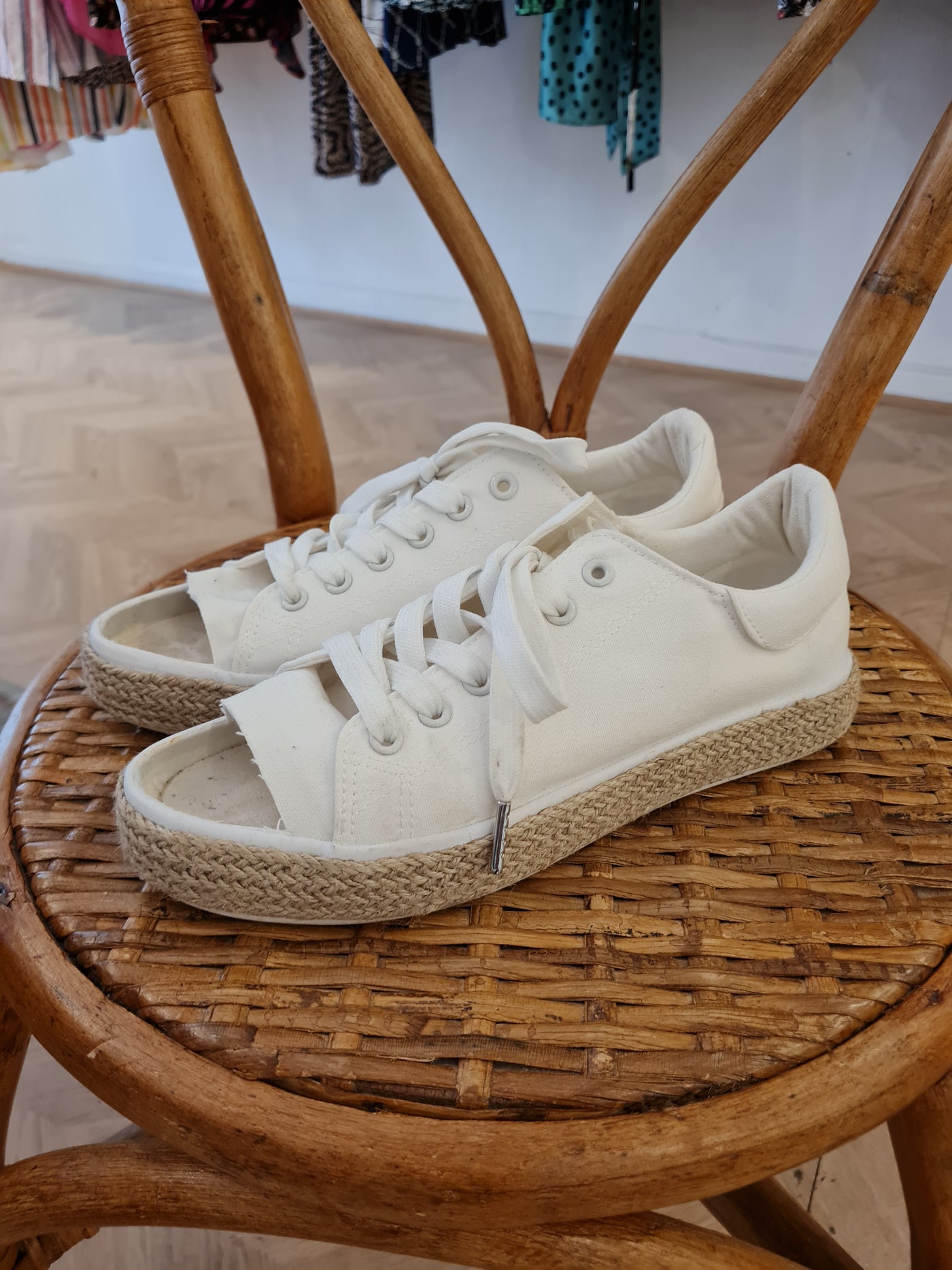 Wittner White trainers 7