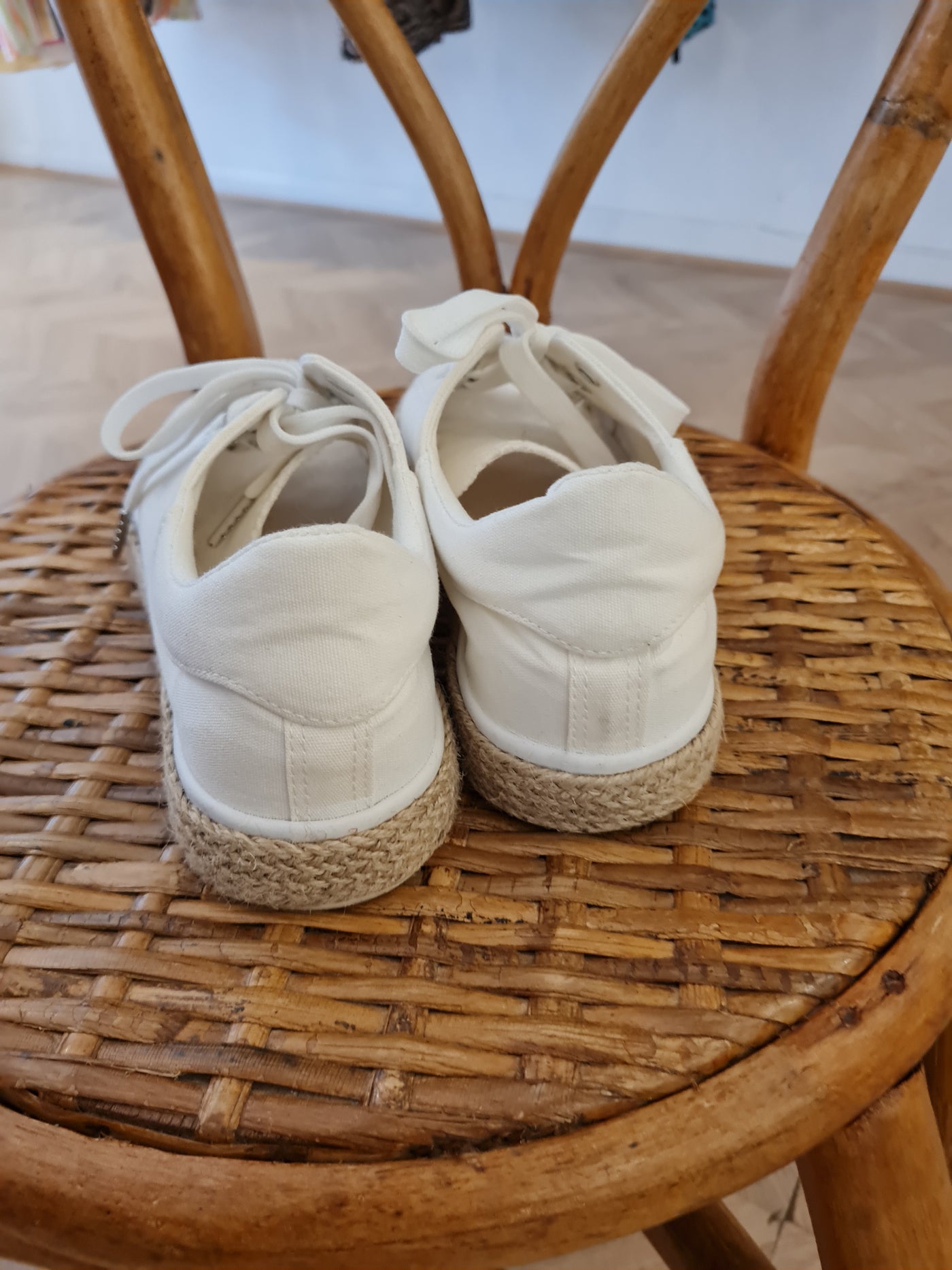 Wittner White trainers 7
