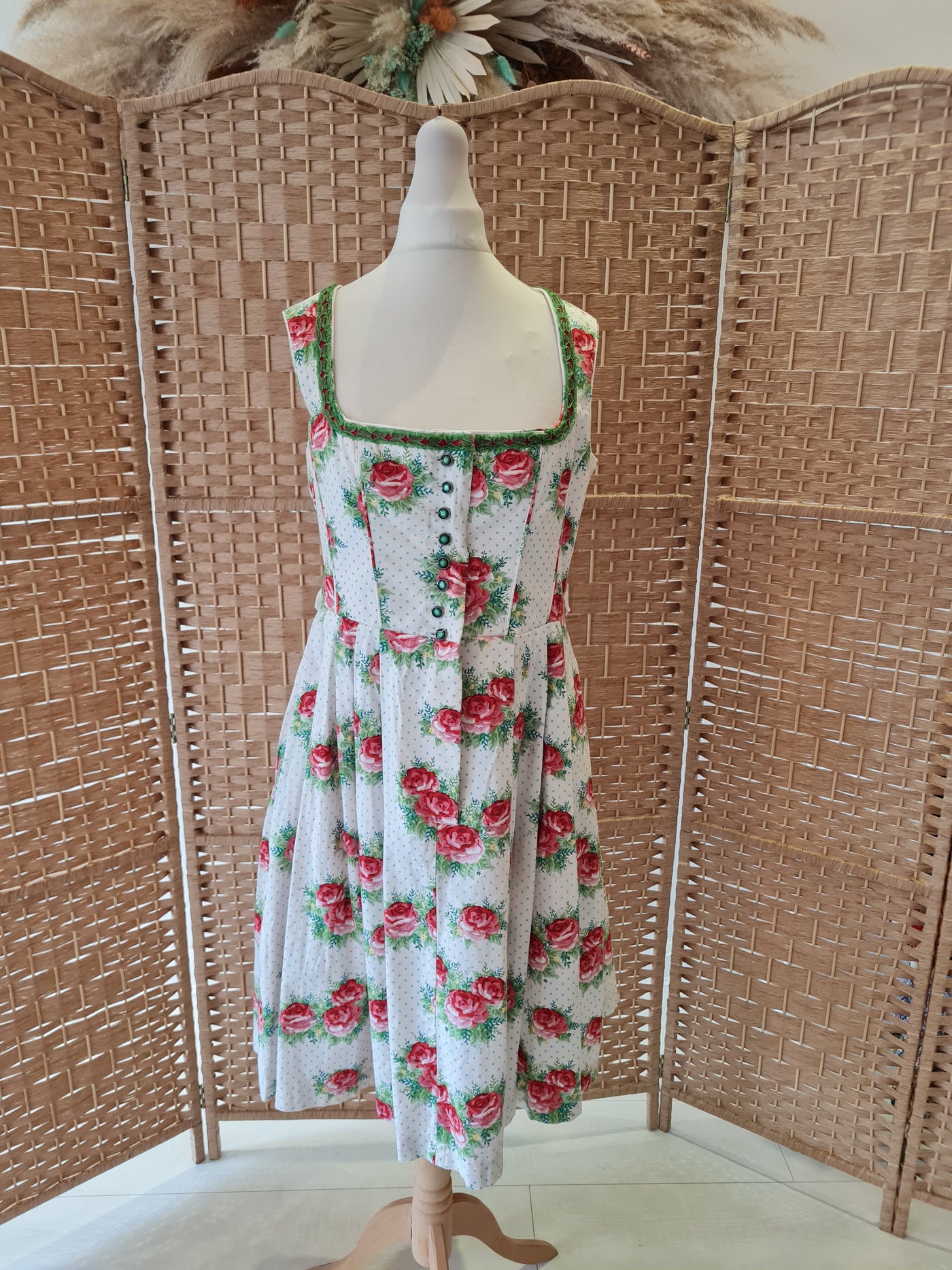Country Rose - German Dress - 1950s Swing Style 12