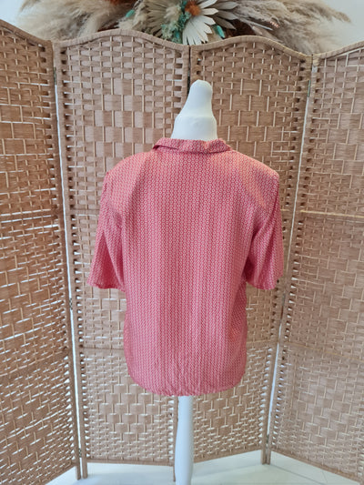 Silk Circles - Salmon Pink/Light Red with cream circles
