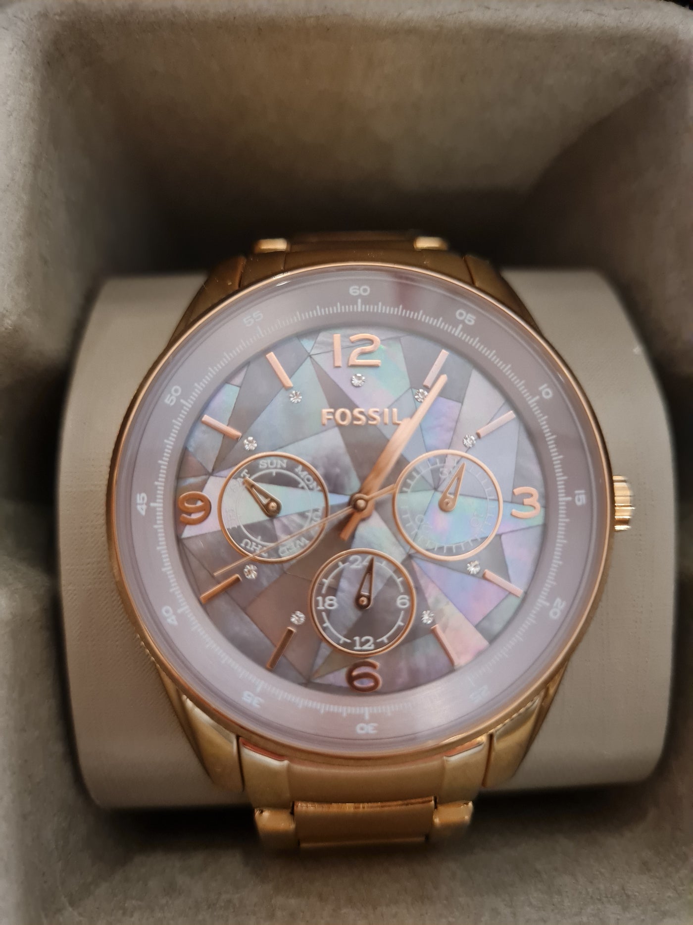 Fossil rose gold outlet mother of pearl watch