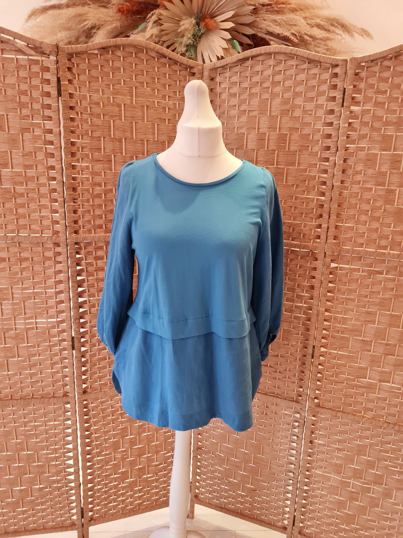 Carolyn Donnelly Blue Puff sleeve Top M NWT