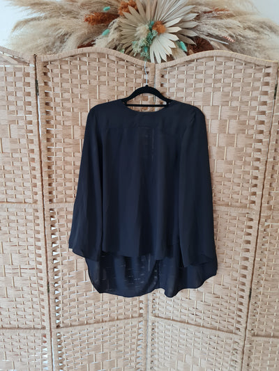 Iconic black chain detail top S