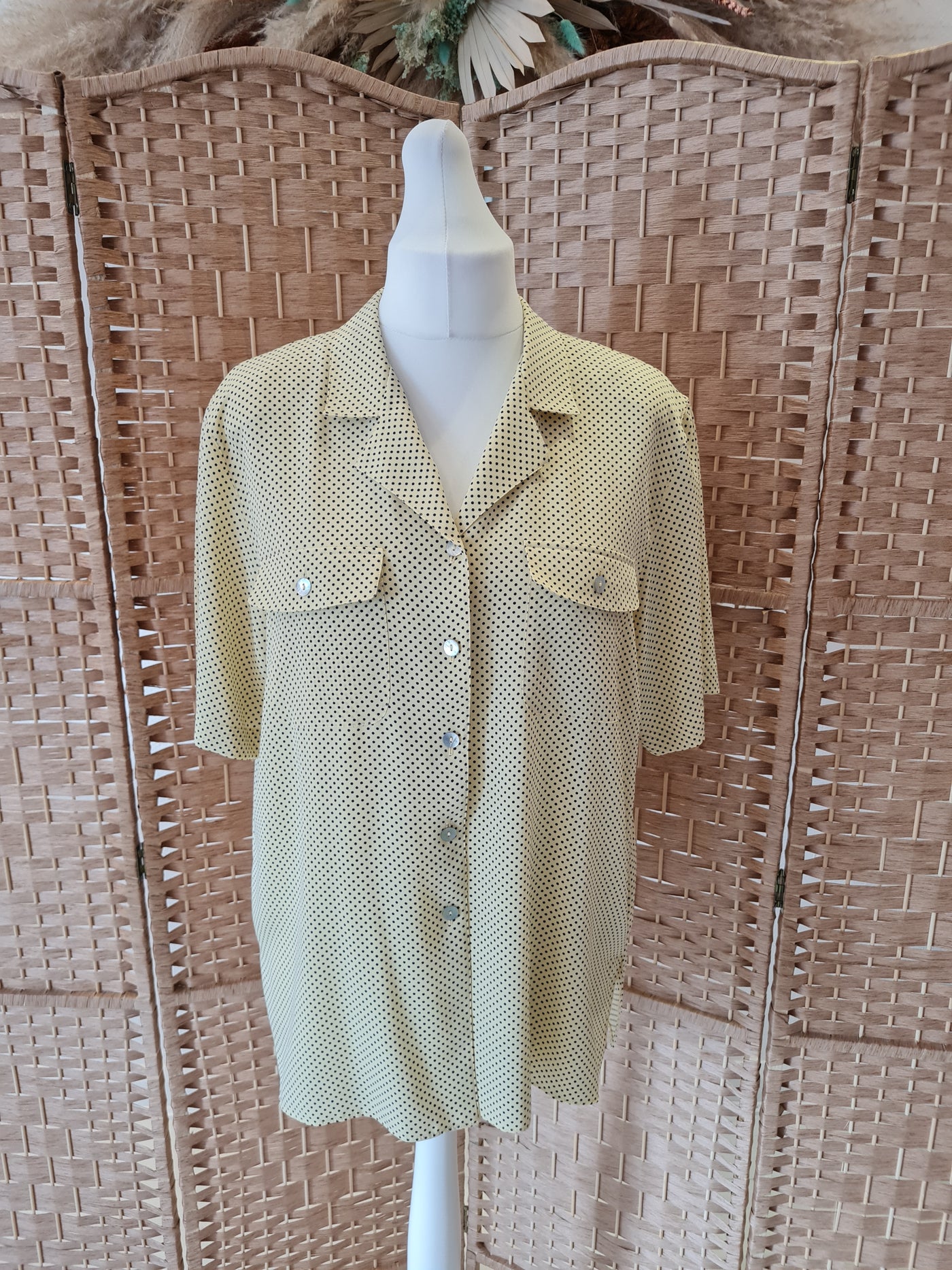 TRU yellow & black blouse 18