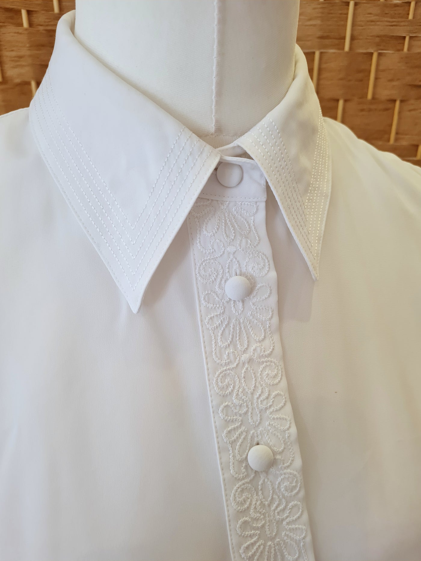 Femenella white shirt 18
