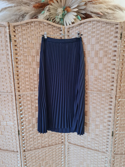 TIGI navy pleated skirt 10/12