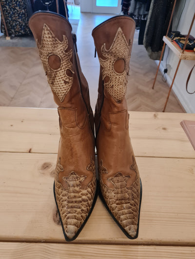 Made in Italy Tan Western Boots Size 39
