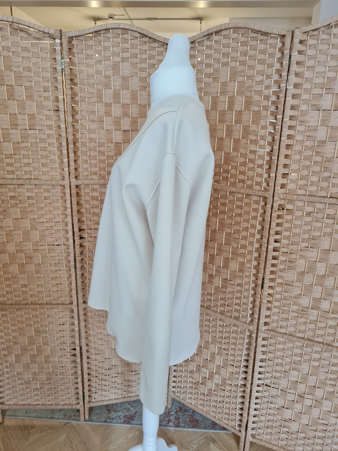 Zara Cream Oversize Sweatshirt Medium NWT RRP £38