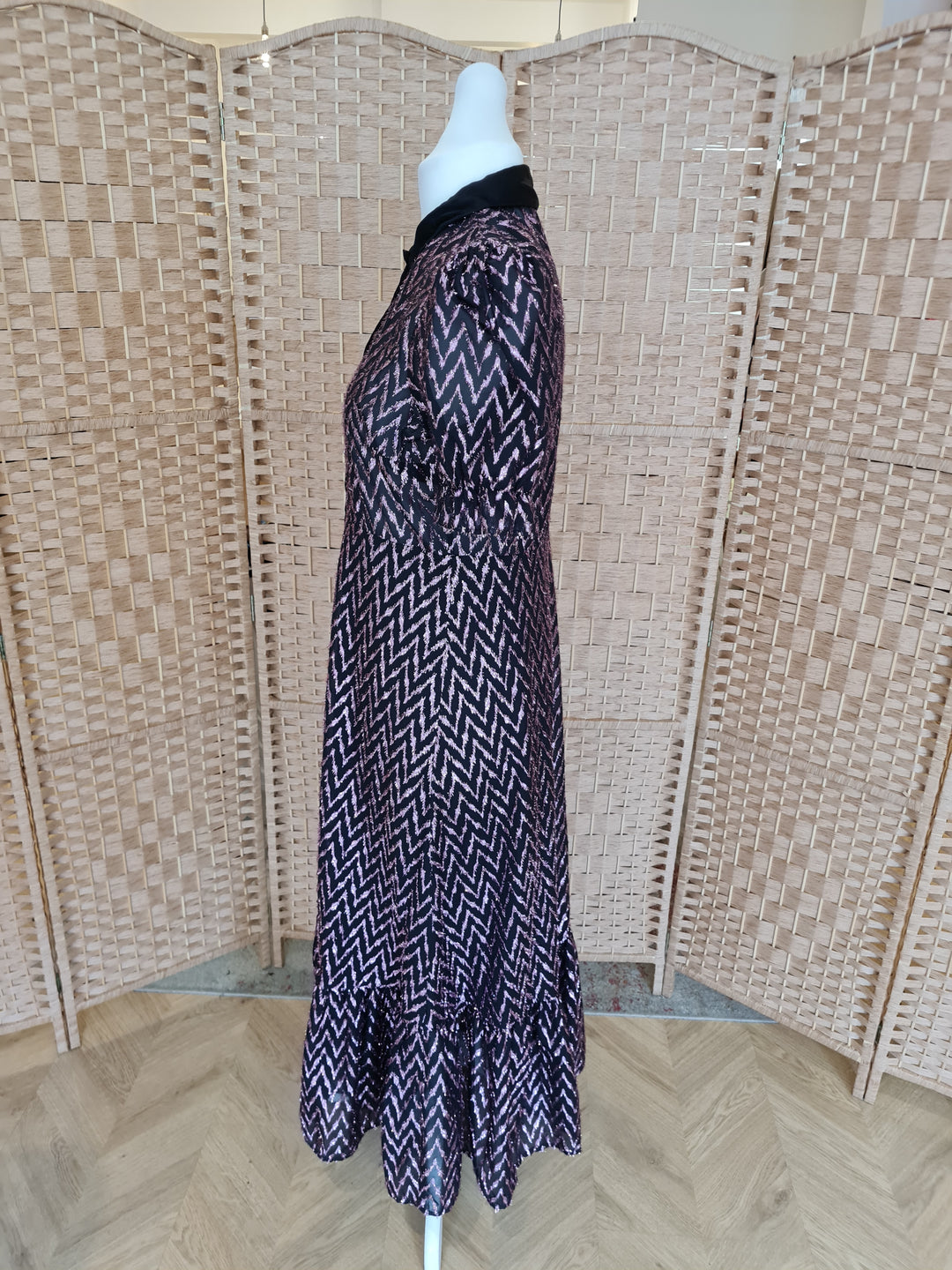 Zara Black/Pink Zigzag Dress XL  The Wardrobe