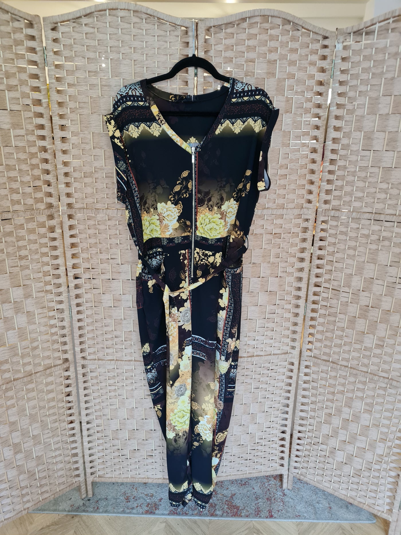 River Island Black Floral Jumpsuit Size 14