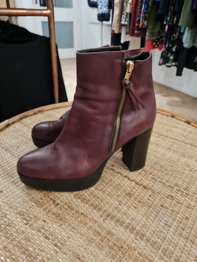 Burgandy Platform Boots 5