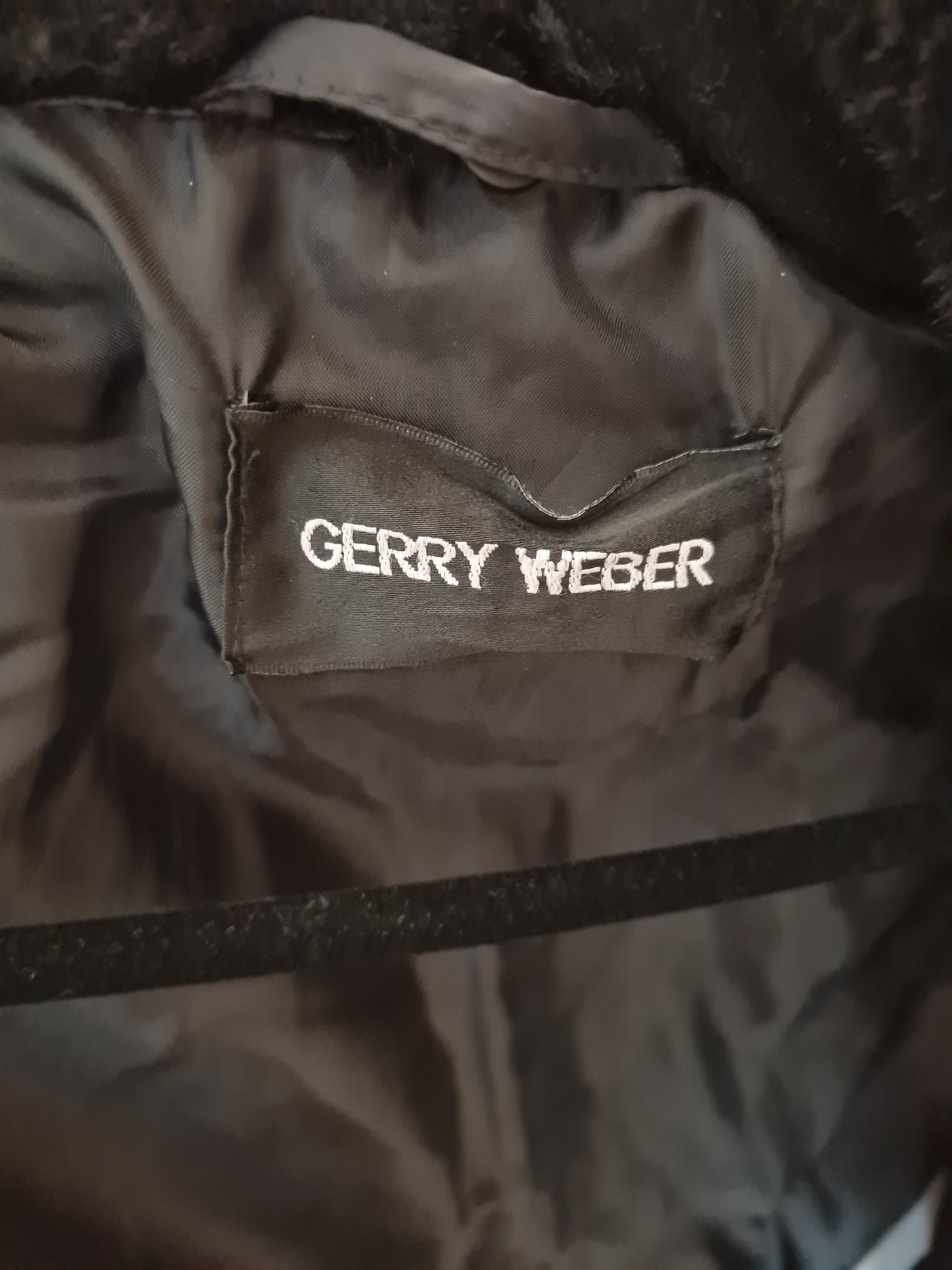 Gerry Weber Black Puffa Coat 14