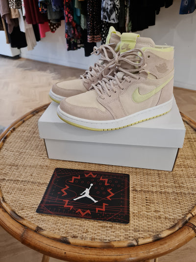 Nike Air Jordan Zoom Pearl Fossil/ Lemon Twist 4