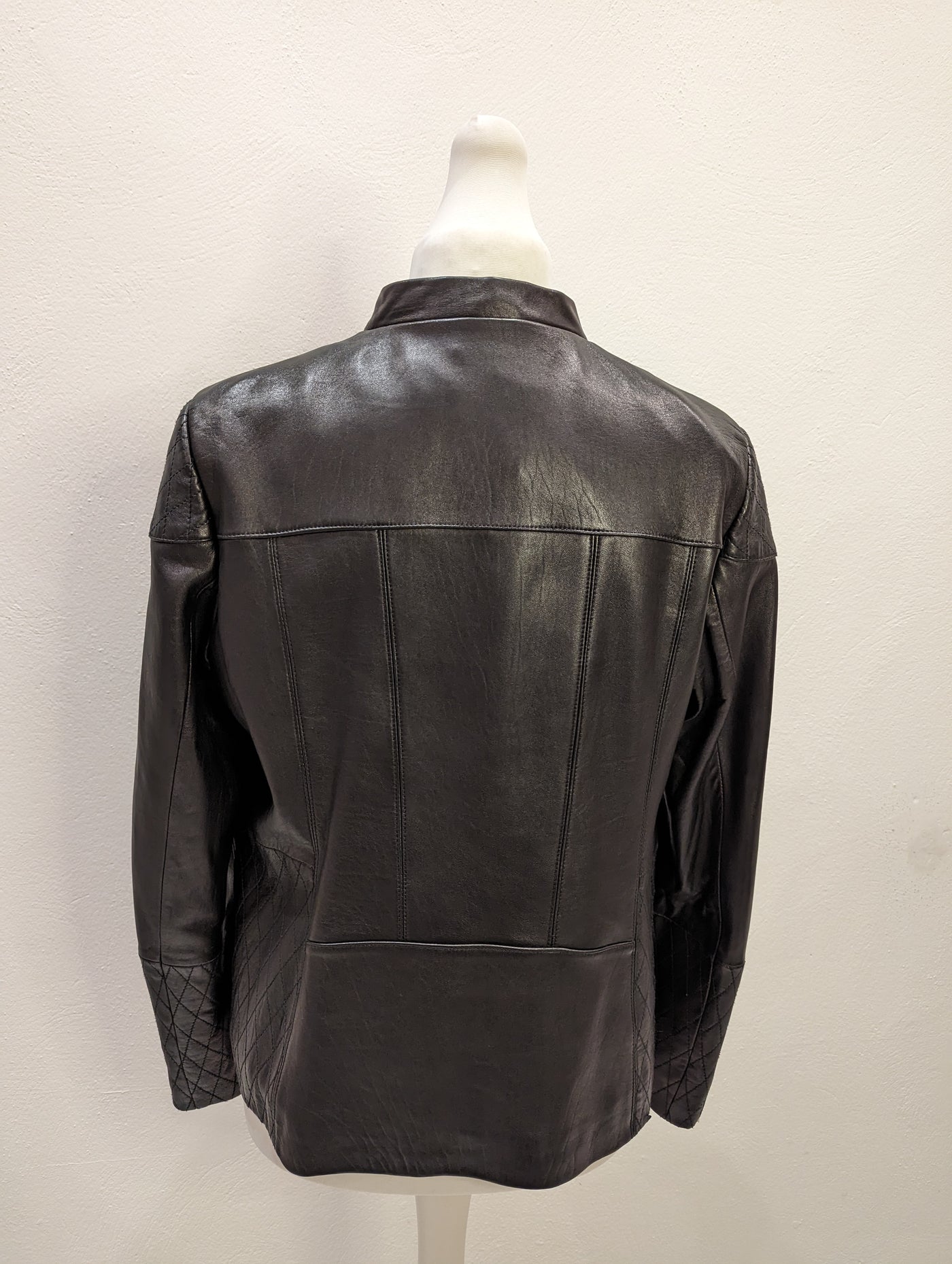 Per Una Speziale black leather jacket 18