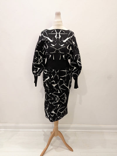 Forever Unique Black/White Knitted Dress S