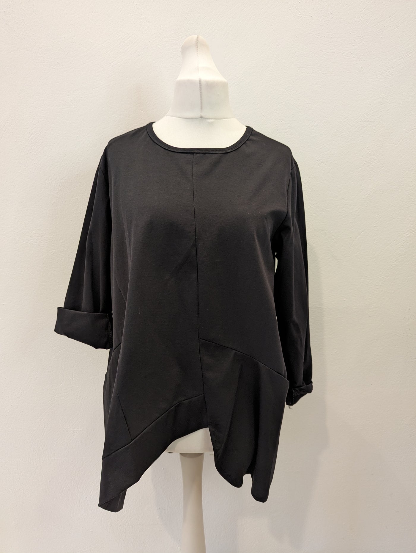 Black Bobbin Pocket Front Top