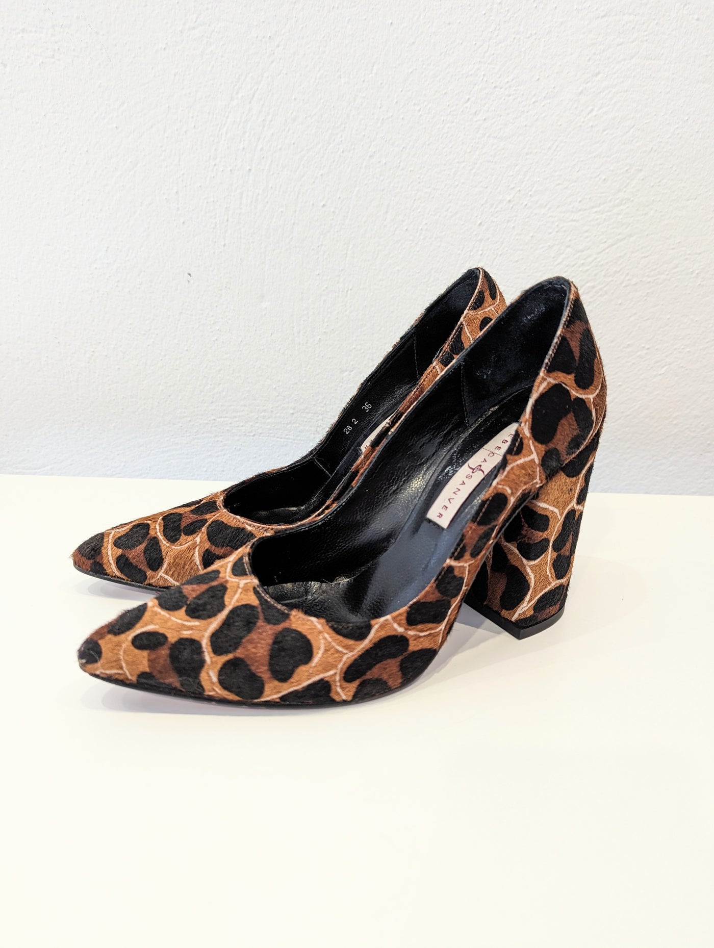 Rebeca Sanver Leopard Block Heel 36