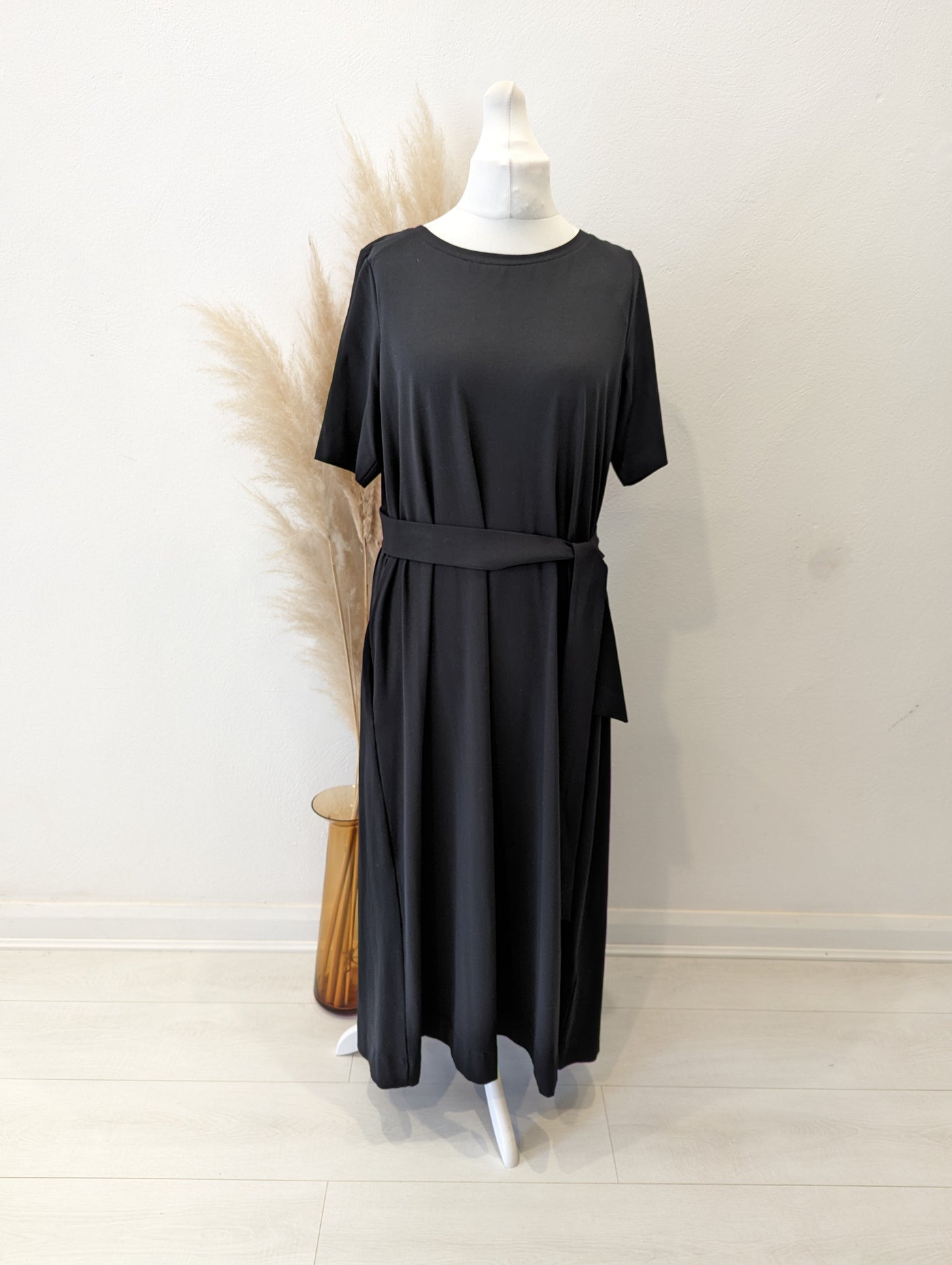 Hallhuber black maxi XL