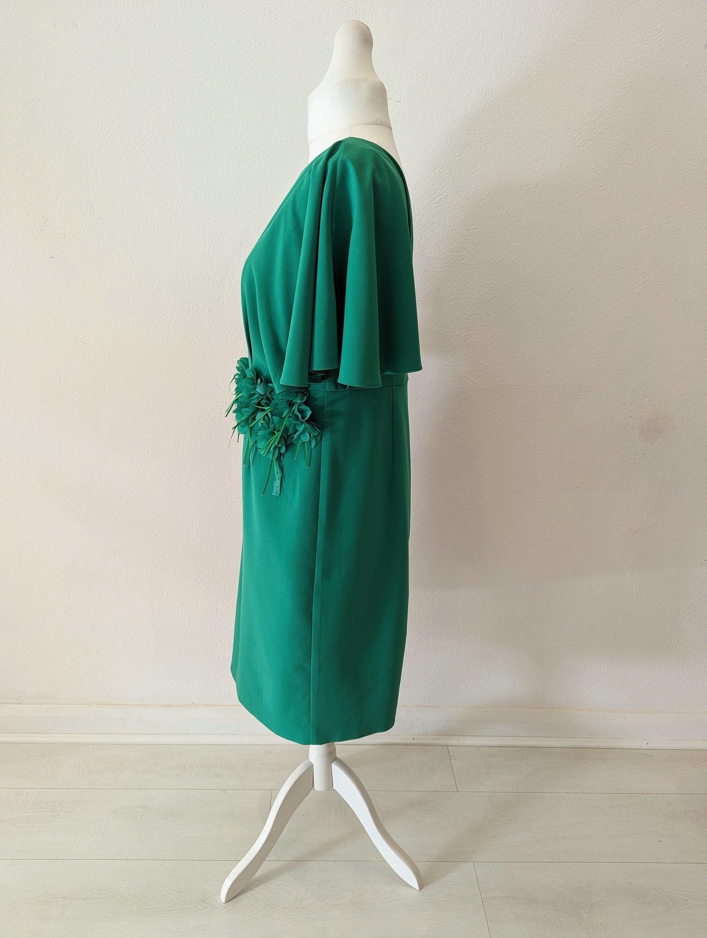 Cabotine Green Dress & Fascinator 44