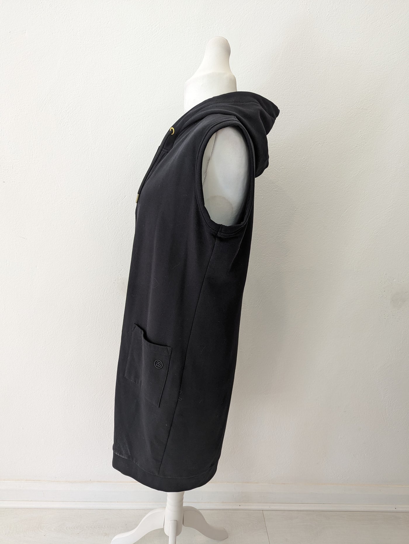 Zoso Black Sleeveless Hoodie M