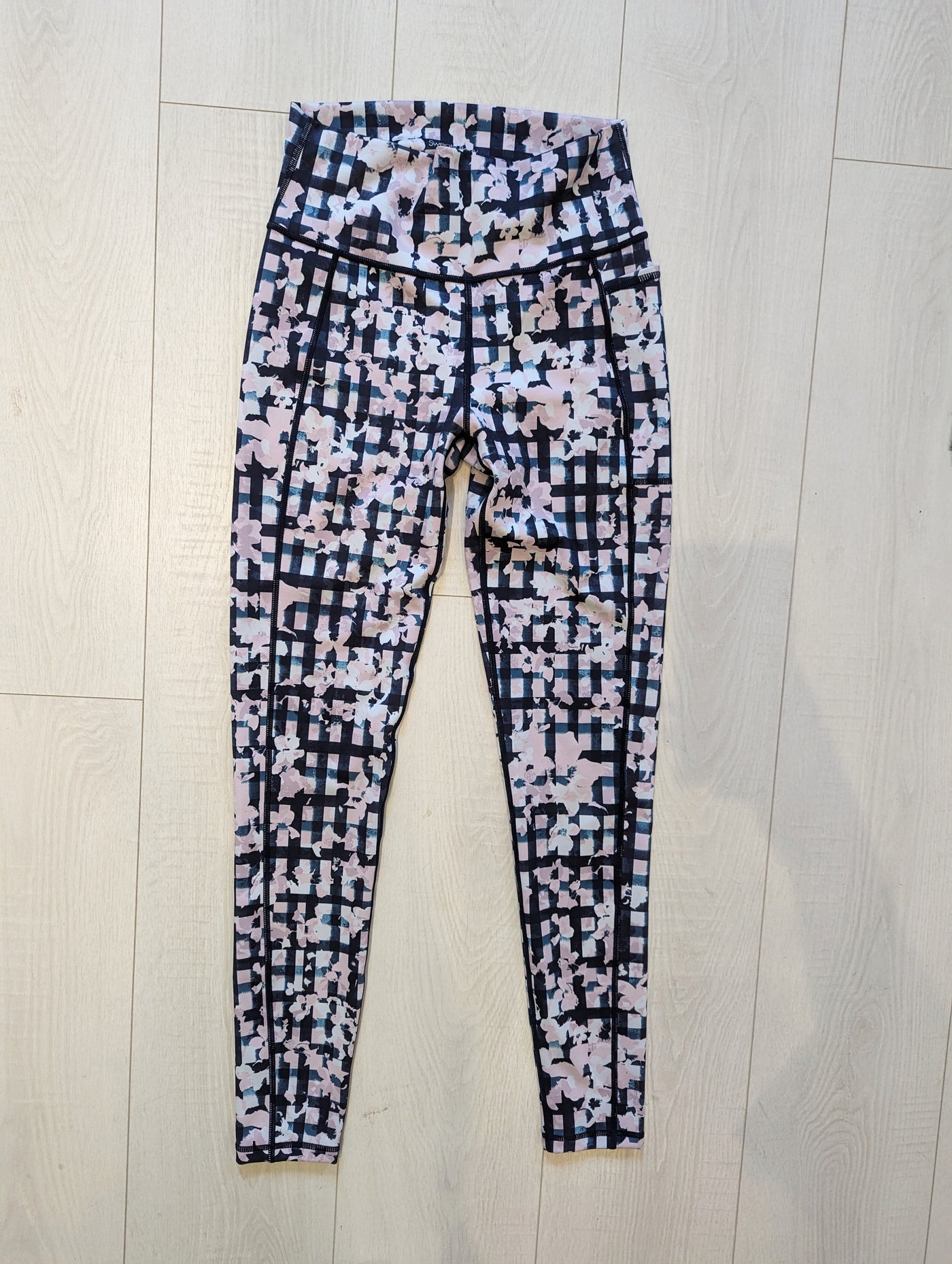 Sweaty Betty Navy & pink Leggings S