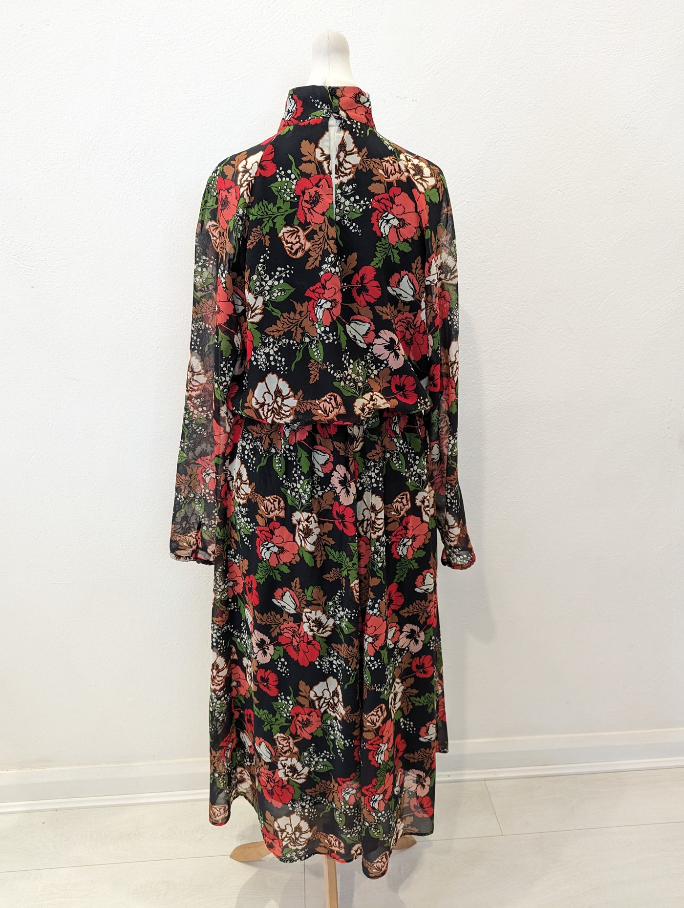 M&S Red floral Maxi 10