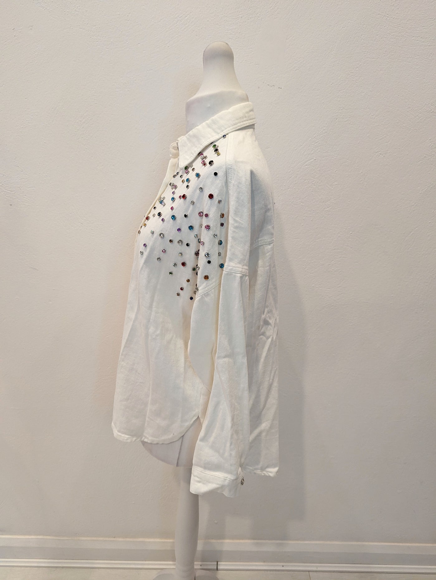 Bisou's Project White Gem Shirt S/M