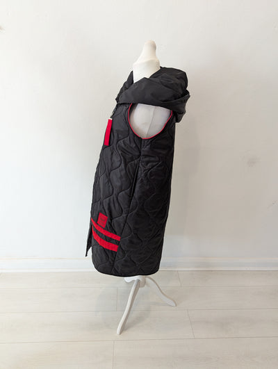 Kyla Black/Red Gilet