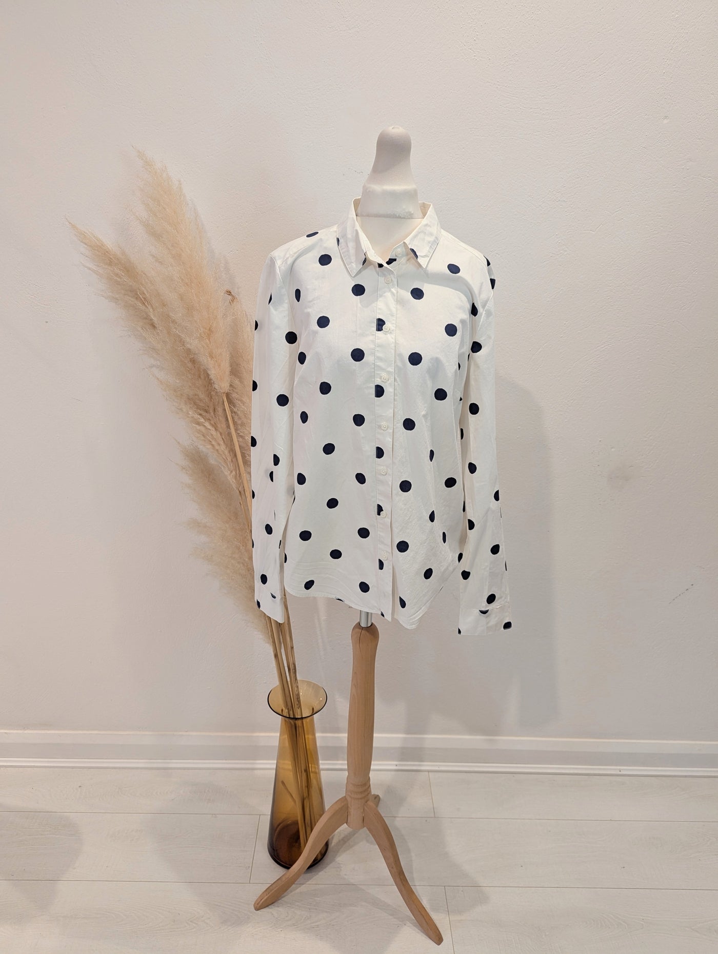 Boden white polka dot shirt 14