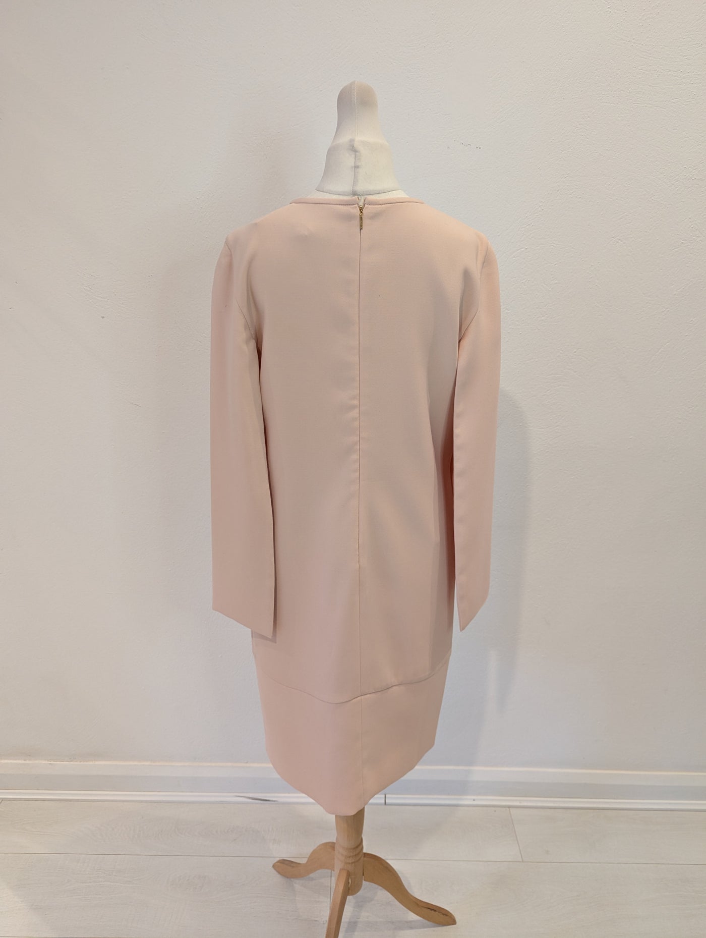 DKNY Blush Cape Sleeve Dress 8/10