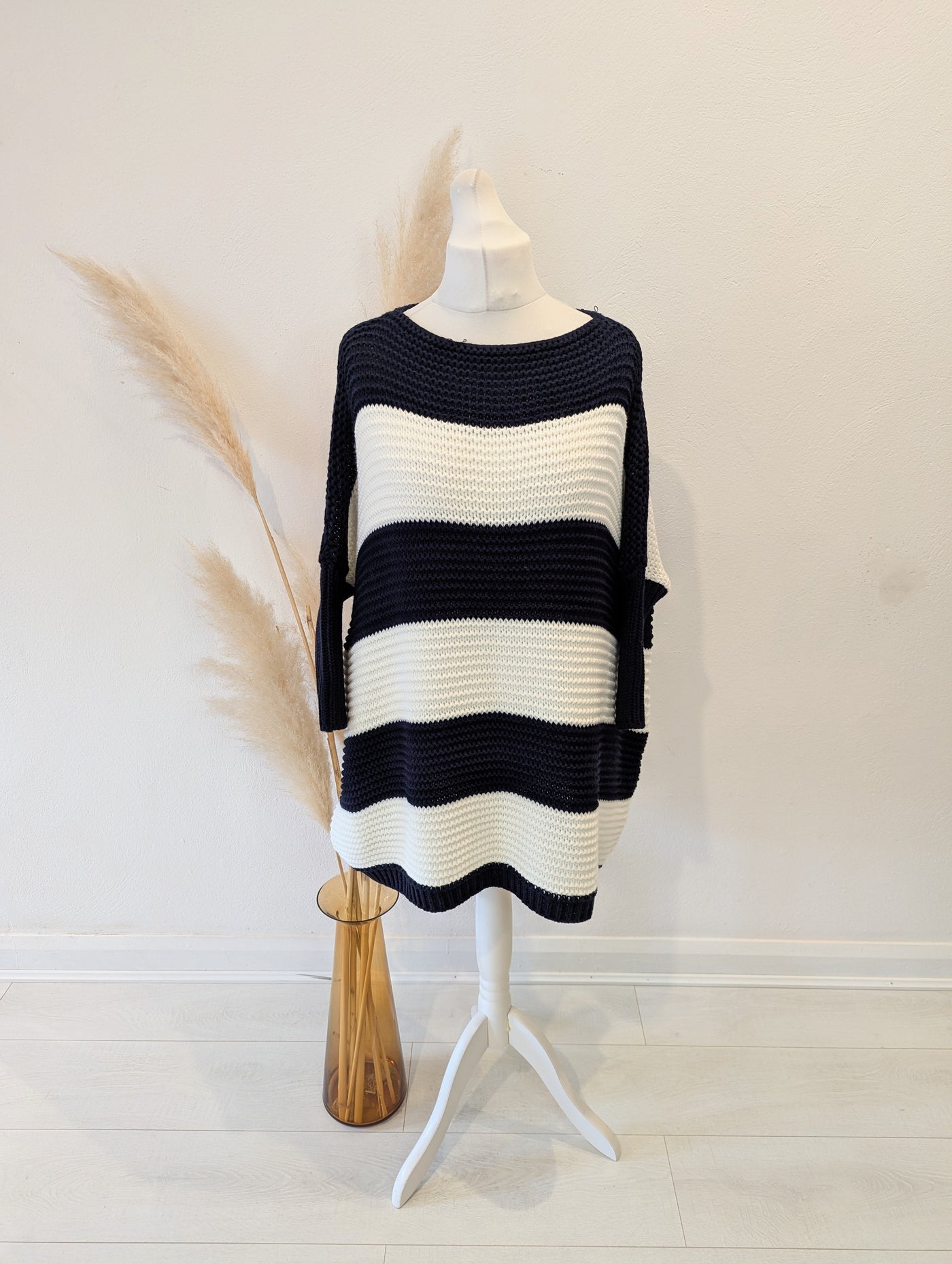 Striped knit in navy