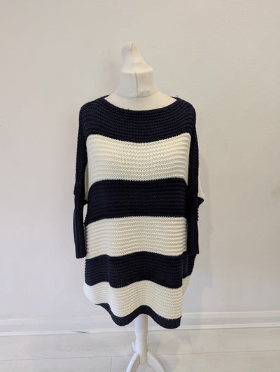 Striped knit in navy